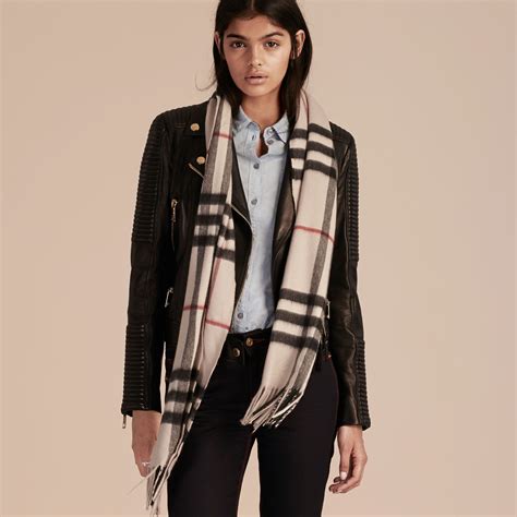 burberry damenschals winter|burberry scarves for women.